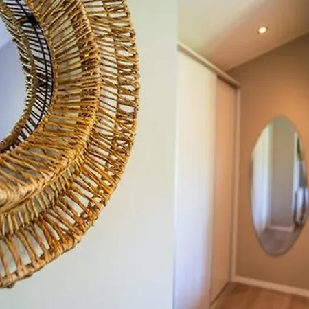 By Park Pond In The Netherlands Σαλέ Veldhoven