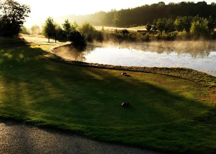 Σαλέ By Park Pond In The Netherlands Veldhoven