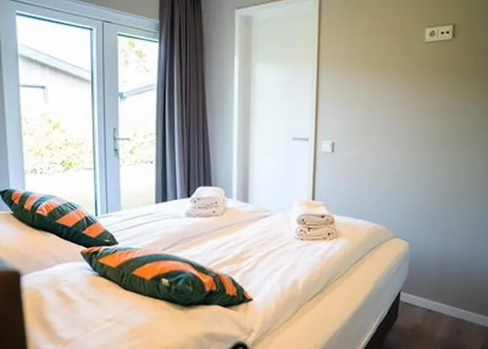 Σαλέ By Park Pond In The Netherlands Veldhoven