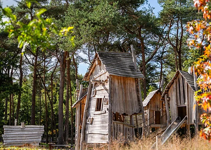 Σαλέ By Park Pond In The Netherlands