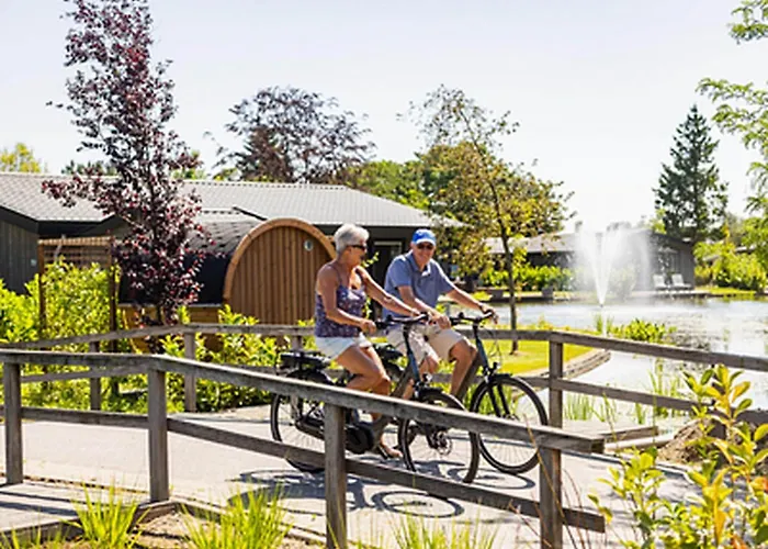 Σαλέ By Park Pond In The Netherlands *